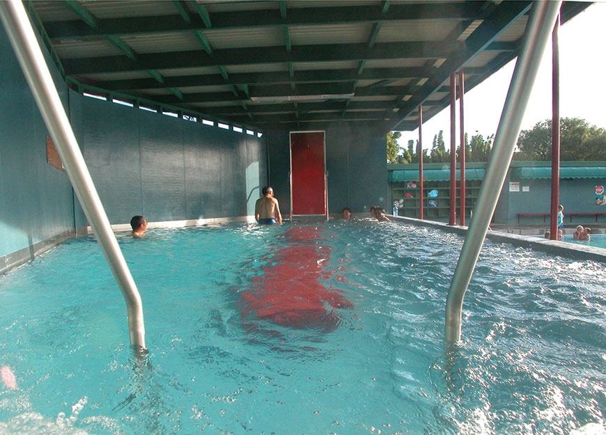 thermally heated mineral pools